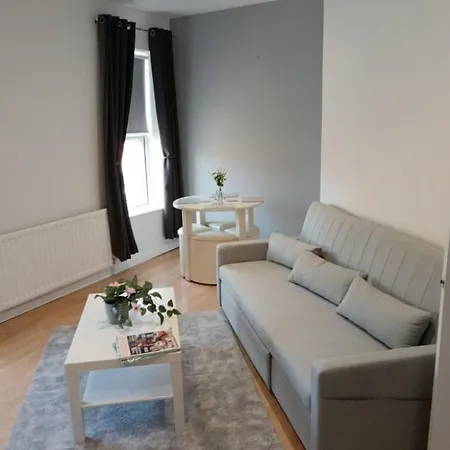 Welcome To This Flat Kettering Buitenkant foto