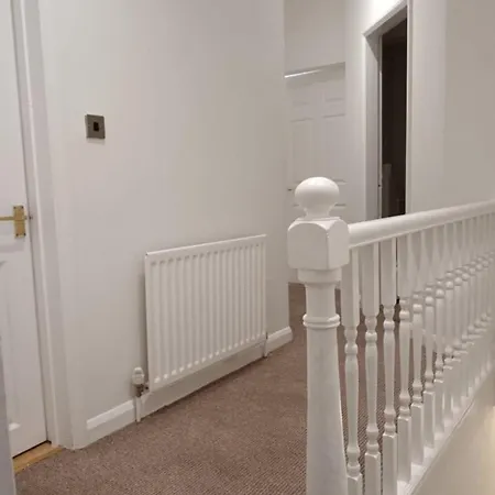 Welcome To This Flat Kettering Buitenkant foto